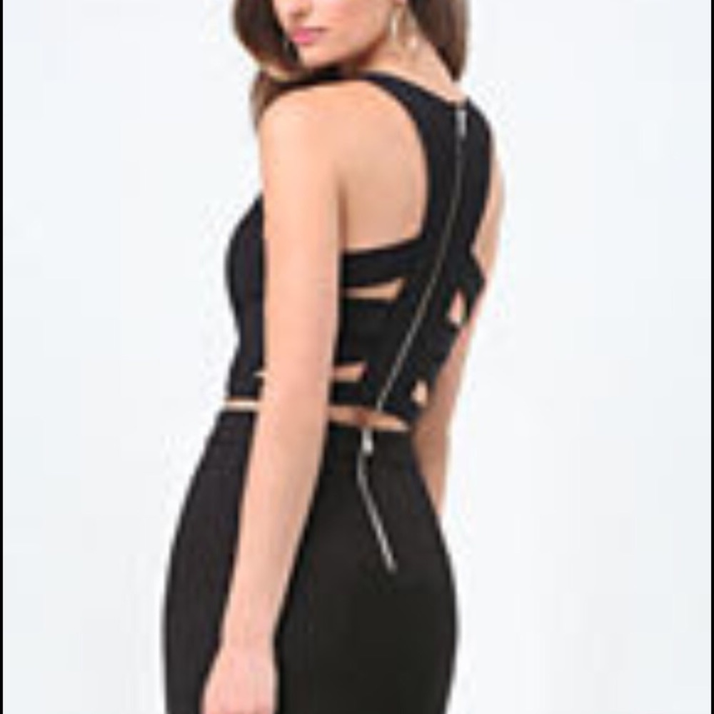 😘Bebe Black Cage Crop Top